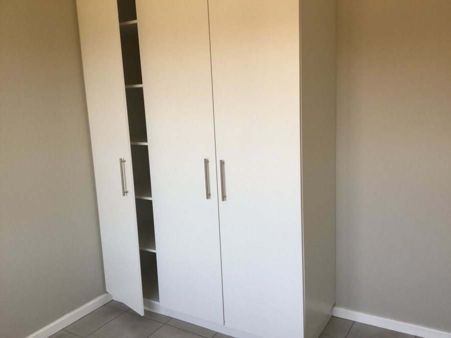To Let 2 Bedroom Property for Rent in Humewood Eastern Cape